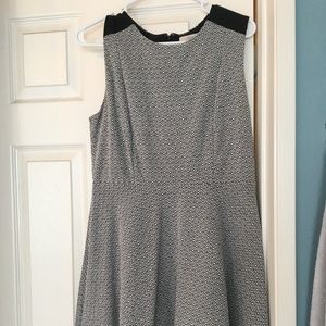 LOFT Colorblock Sleevless Dress - Black/White-Sz 6